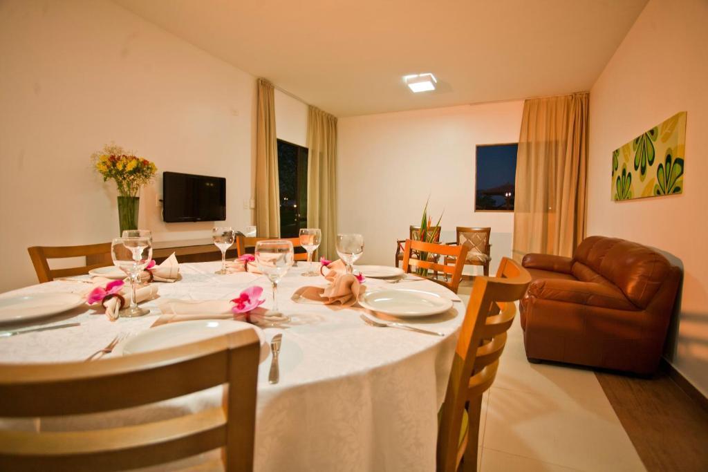 Canarius De Hotel