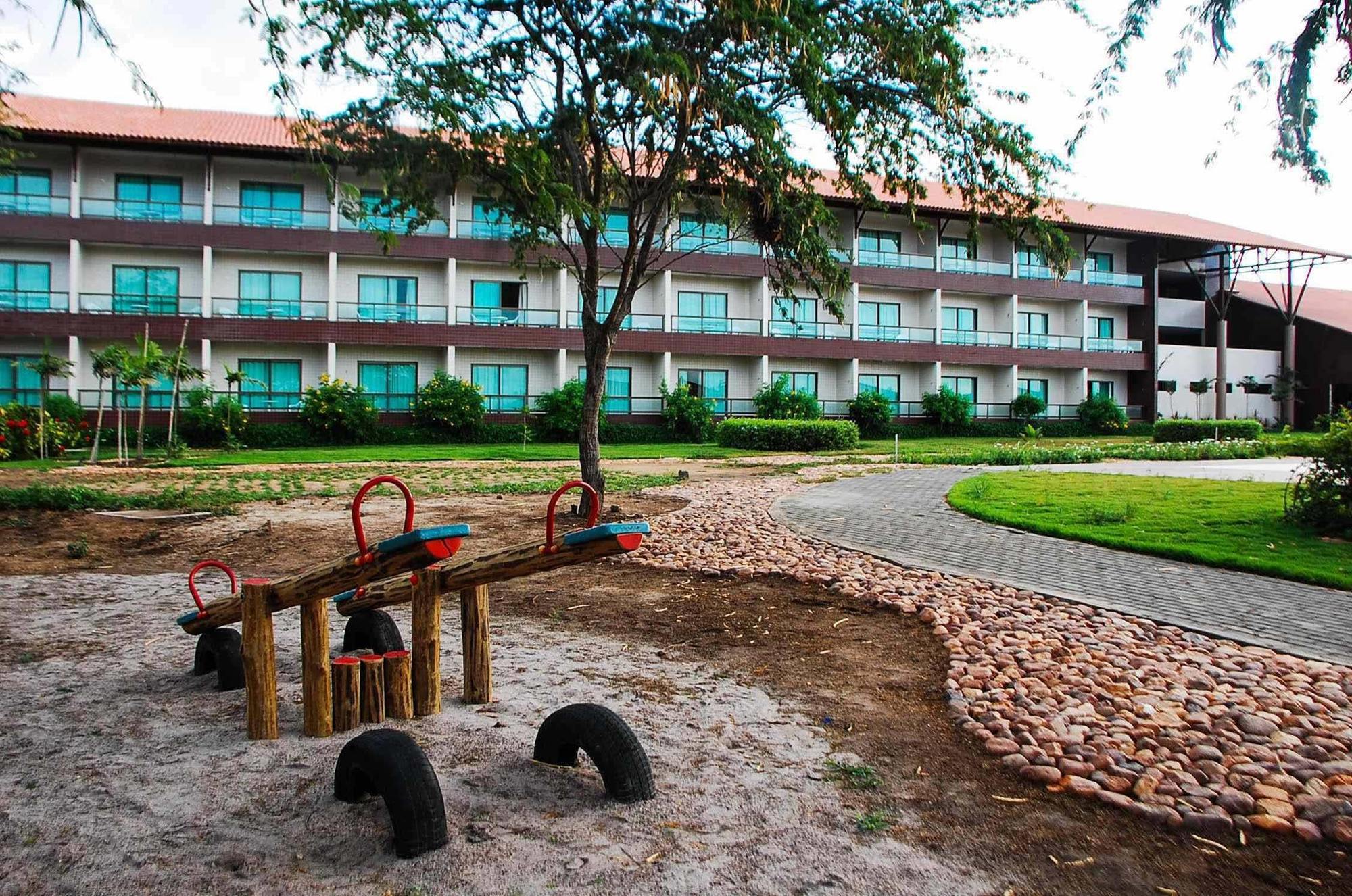 Canarius De Hotel